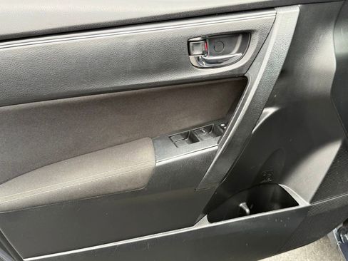Certified 2019 Toyota Corolla LE w/ Carpet Mat Package (TMS) FWD image 17
