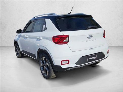 New 2026 Hyundai Venue SEL image 8