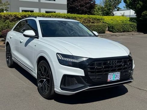 Used 2021 Audi Q8 Prestige w/ Prestige Package AWD/4WD image 1