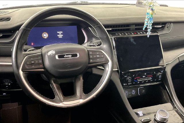 Used 2021 Jeep Grand Cherokee L Limited AWD/4WD image 2