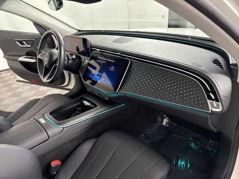 Certified 2025 Mercedes-Benz E 350 4MATIC Sedan image 19