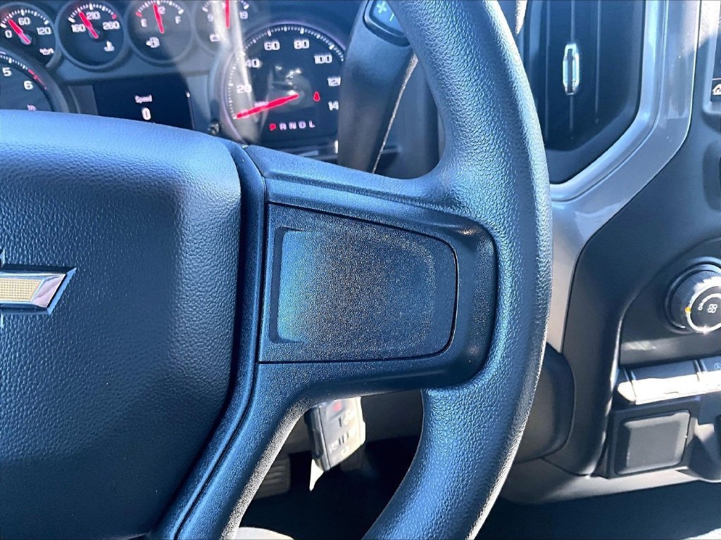Used 2022 Chevrolet Silverado 1500 Custom AWD/4WD image 24