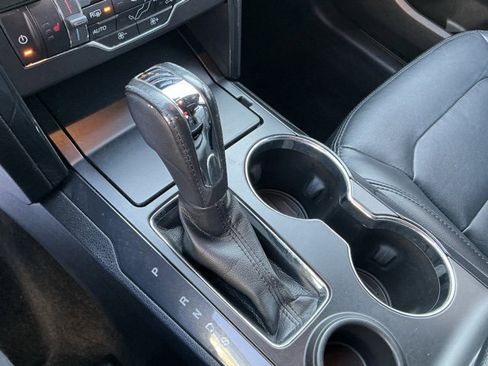 Used 2017 Ford Explorer XLT w/ Equipment Group 202A image 21