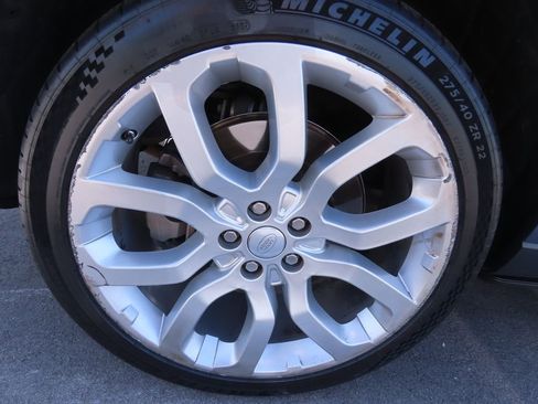 Used 2018 Land Rover Range Rover Supercharged AWD/4WD image 17
