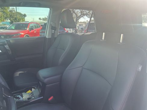 Used 2021 Toyota 4Runner Venture w/ Moonroof Package image 10