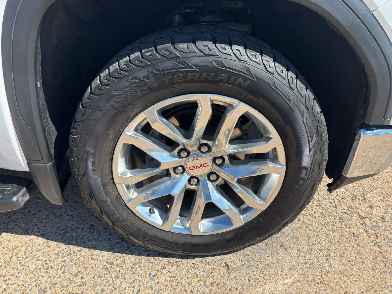 Used 2020 GMC Sierra 1500 SLT AWD/4WD image 9