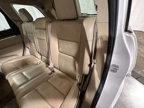 Used 2014 Jeep Grand Cherokee Overland w/ Advanced Technology Group image 32