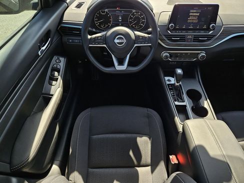 New 2025 Nissan Altima 2.5 SV image 10