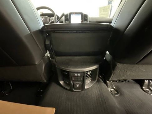 Used 2022 RAM 2500 Laramie AWD/4WD image 27