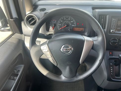 Used 2020 Nissan NV200 S FWD image 11