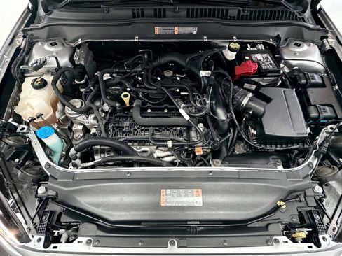 Used 2020 Ford Fusion SE FWD image 46