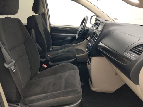 Used 2017 Dodge Grand Caravan SE w/ Power Window Group FWD image 21