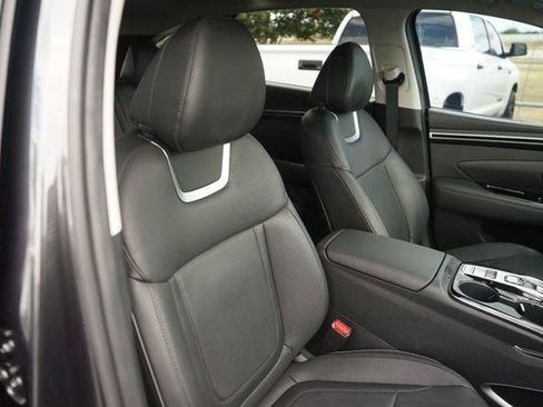 Used 2023 Hyundai Tucson Limited FWD image 20