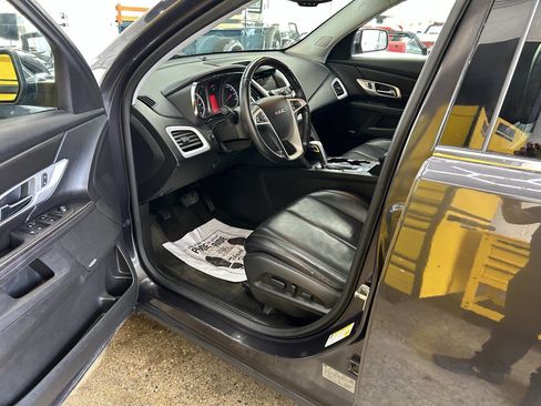 Used 2015 GMC Terrain SLT w/ Chrome Appearance Package image 13