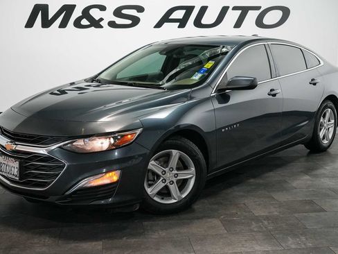 Used 2021 Chevrolet Malibu LS w/ Driver Confidence Package II FWD image 2