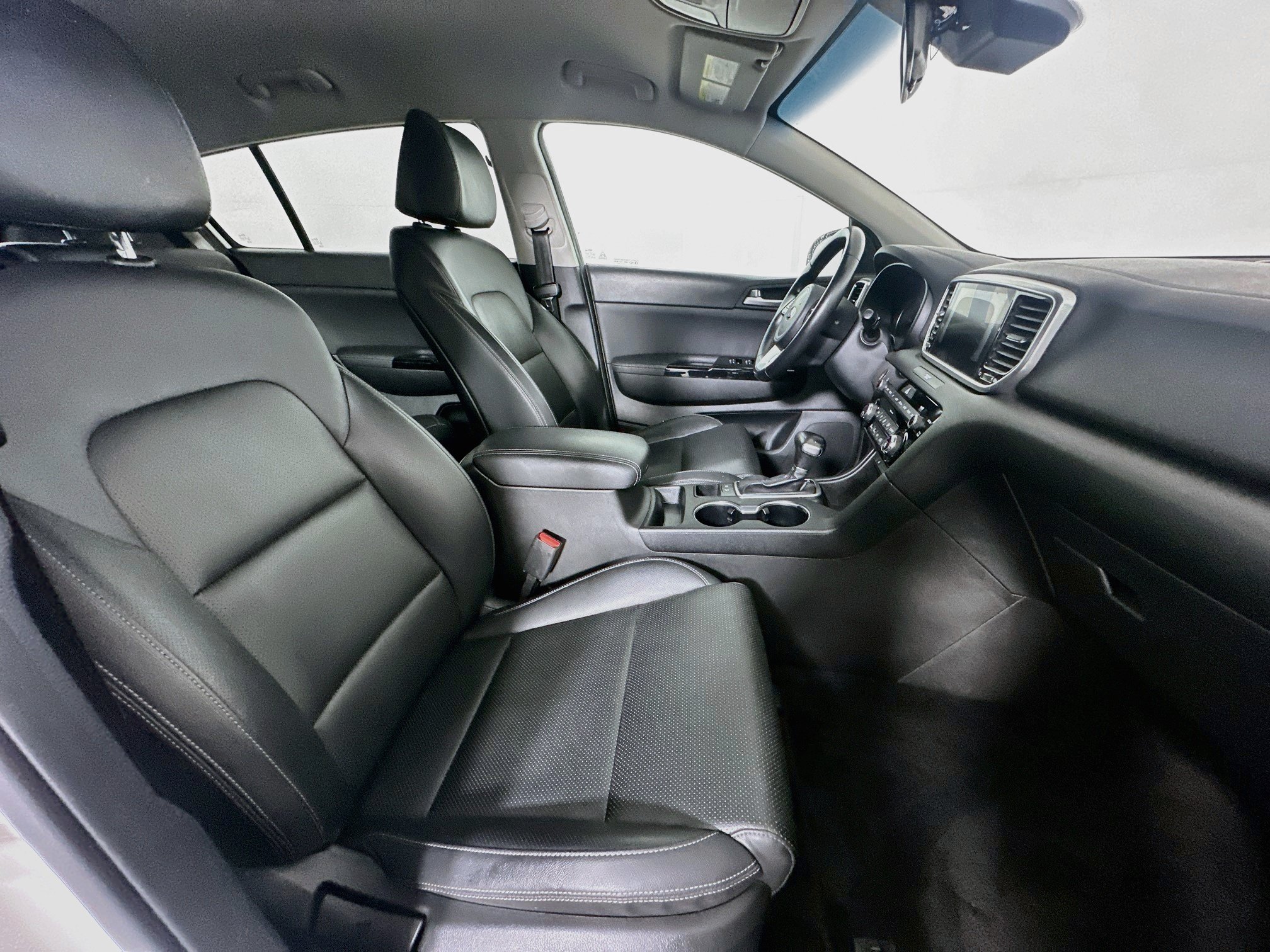 Used 2020 Kia Sportage EX FWD image 30