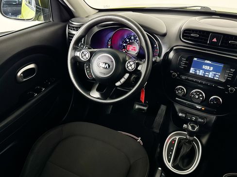 Used 2018 Kia Soul image 27