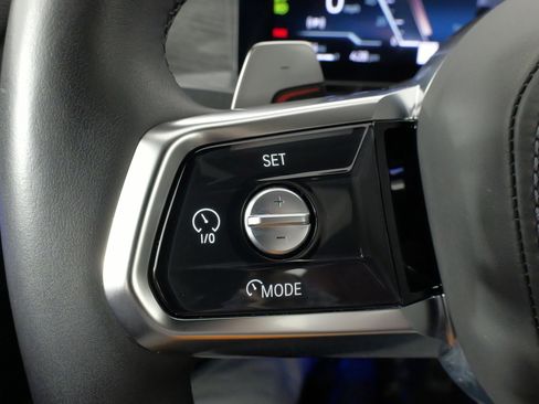 Used 2024 BMW 740i xDrive image 46