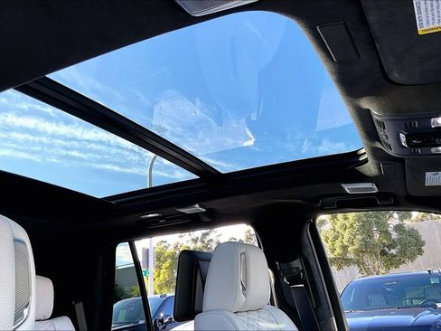 New 2026 Cadillac Escalade Platinum Sport w/ LPO, ONYX Package AWD/4WD image 18