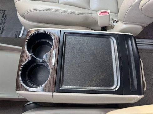 Used 2017 Toyota Sienna XLE image 40