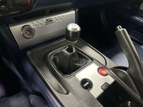 Used 2005 Honda S2000 image 21