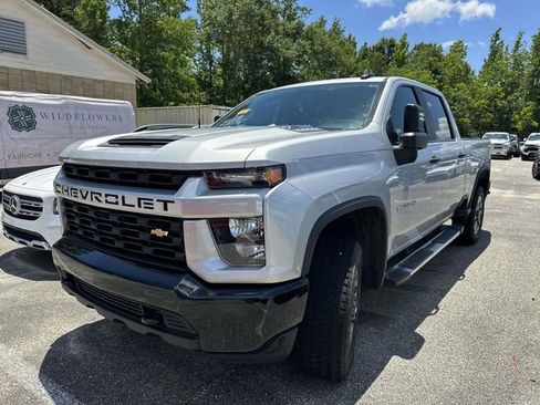 Used 2022 Chevrolet Silverado 2500 Custom w/ Custom Value Package AWD/4WD image 15