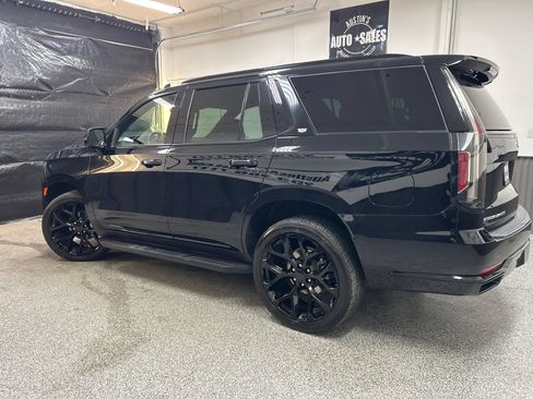 Used 2023 Cadillac Escalade Sport AWD/4WD image 5