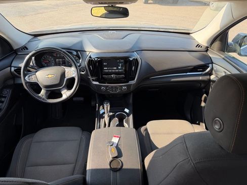 Used 2019 Chevrolet Traverse LT FWD image 21