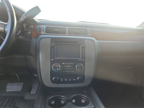 Used 2014 GMC Sierra 2500 SLT w/ SLT Convenience Package image 11