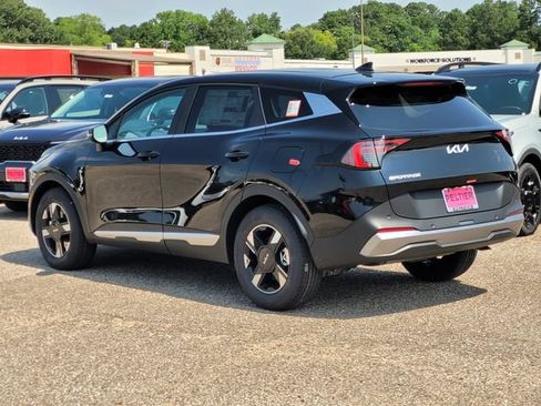 New 2026 Kia Sportage LX w/ LX Convenience Package FWD image 3