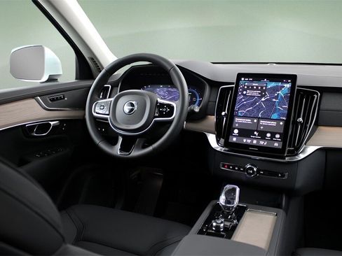 New 2025 Volvo XC90 T8 Core w/ Protection Package image 29