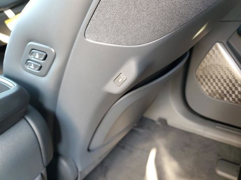 New 2026 Kia EV9 Wind image 14