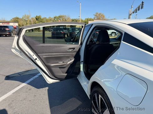 Used 2019 Nissan Altima 2.5 SR w/ SR Premium Package image 43