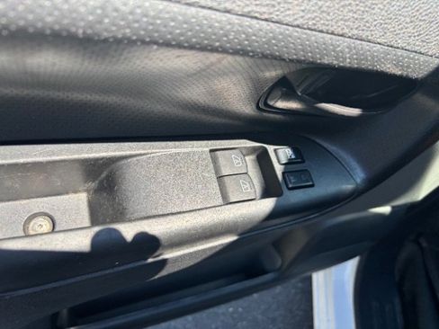 Used 2019 Nissan NV200 SV image 9