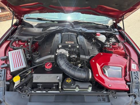 Used 2019 Ford Mustang GT RWD image 34