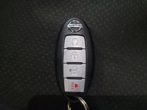 Used 2017 Nissan Murano SV AWD/4WD image 32