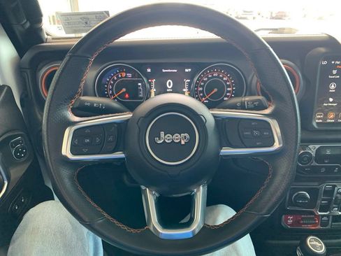 Used 2023 Jeep Gladiator Mojave w/ Trailer Tow Package AWD/4WD image 5