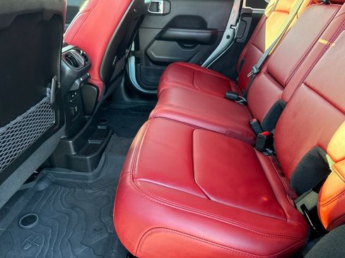 Used 2024 Jeep Wrangler Unlimited Rubicon 392 image 18