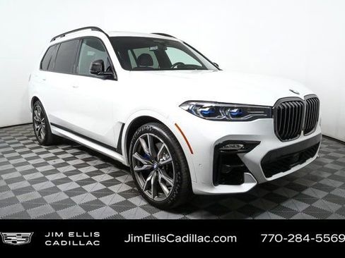 Used 2022 BMW X7 M50i image 1