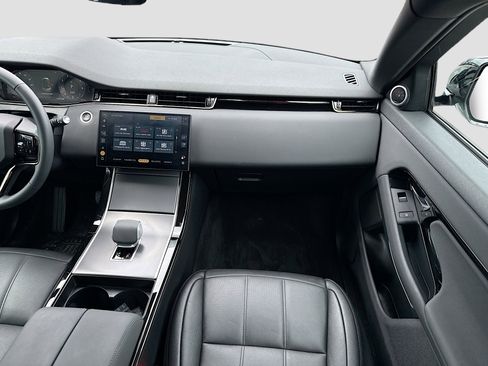 Used 2026 Land Rover Range Rover Evoque S AWD/4WD image 18