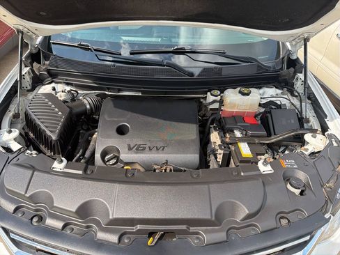 Used 2019 Chevrolet Traverse LT w/ LPO, Floor Liner Package AWD/4WD image 25