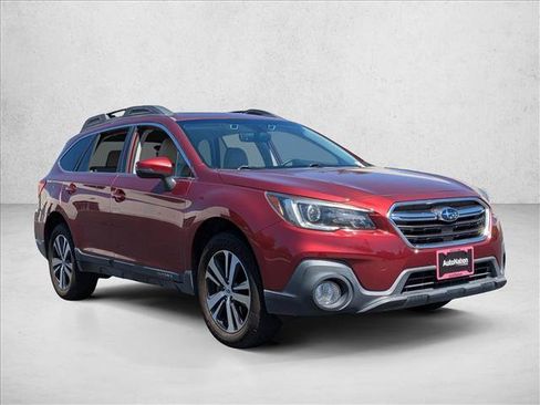 Used 2019 Subaru Outback 3.6R Limited AWD/4WD image 3