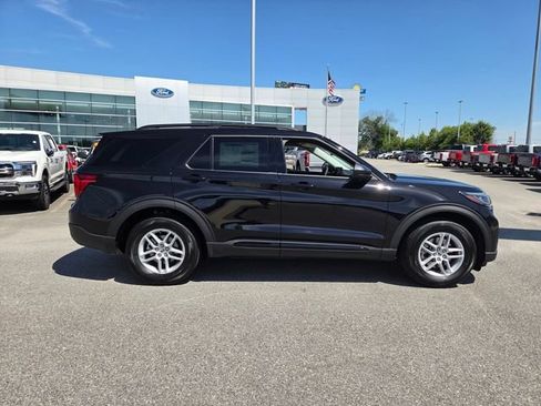 New 2026 Ford Explorer Active w/ Active Comfort Package RWD image 43