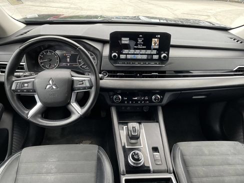 Used 2024 Mitsubishi Outlander SE FWD image 15