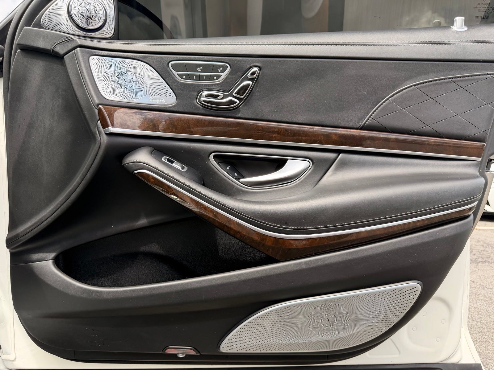 Used 2016 Mercedes-Benz Maybach S 600 image 37