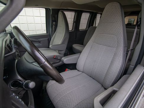 Used 2017 Chevrolet Express 3500 LT w/ LT Preferred Equipment Group image 14