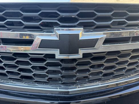 Used 2017 Chevrolet Tahoe LT w/ Luxury Package AWD/4WD image 9