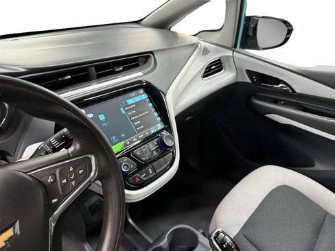 Used 2020 Chevrolet Bolt LT image 19