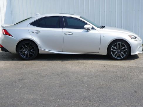 Used 2016 Lexus IS 300 AWD w/ F Sport Package image 2