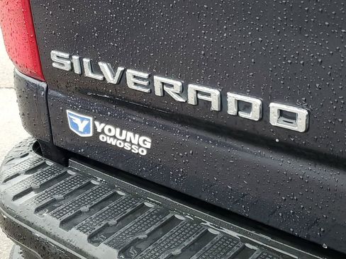 Used 2024 Chevrolet Silverado 2500 Custom w/ Custom Value Package image 30